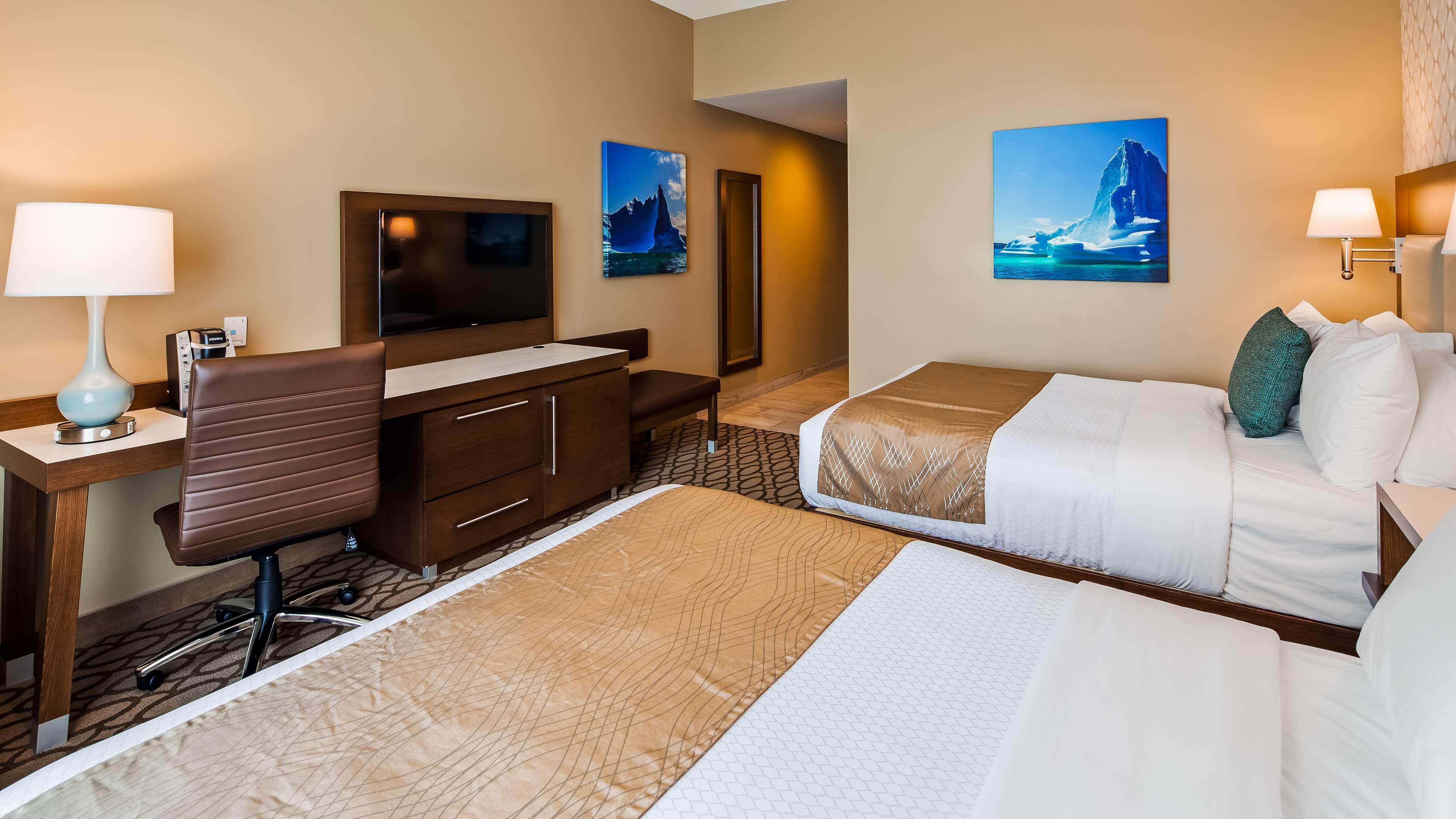 Best Western Plus St. John'S Airport Hotel And Suites Buitenkant foto