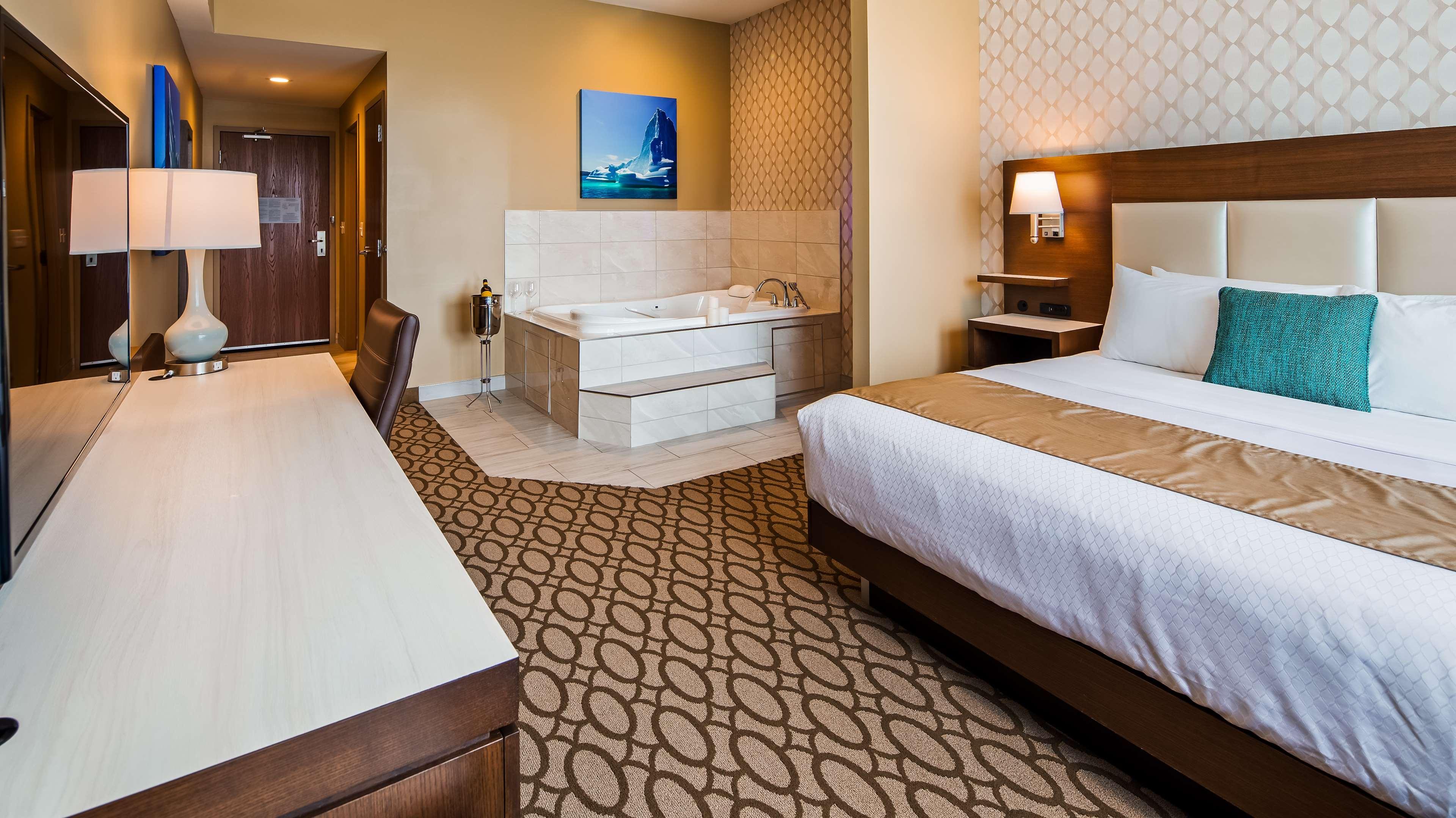 Best Western Plus St. John'S Airport Hotel And Suites Buitenkant foto