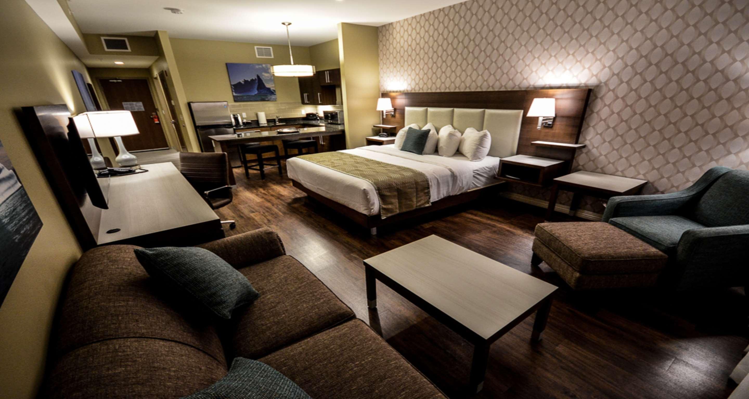 Best Western Plus St. John'S Airport Hotel And Suites Buitenkant foto