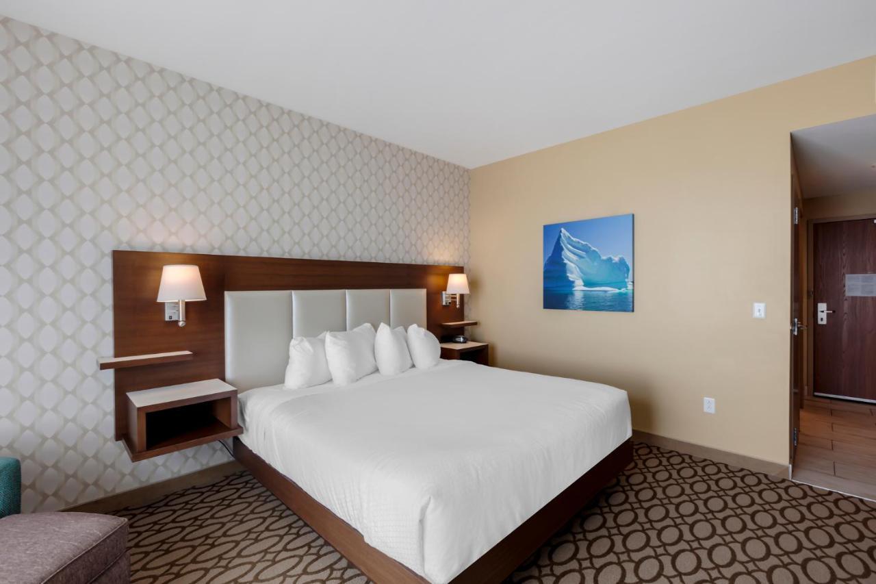 Best Western Plus St. John'S Airport Hotel And Suites Buitenkant foto