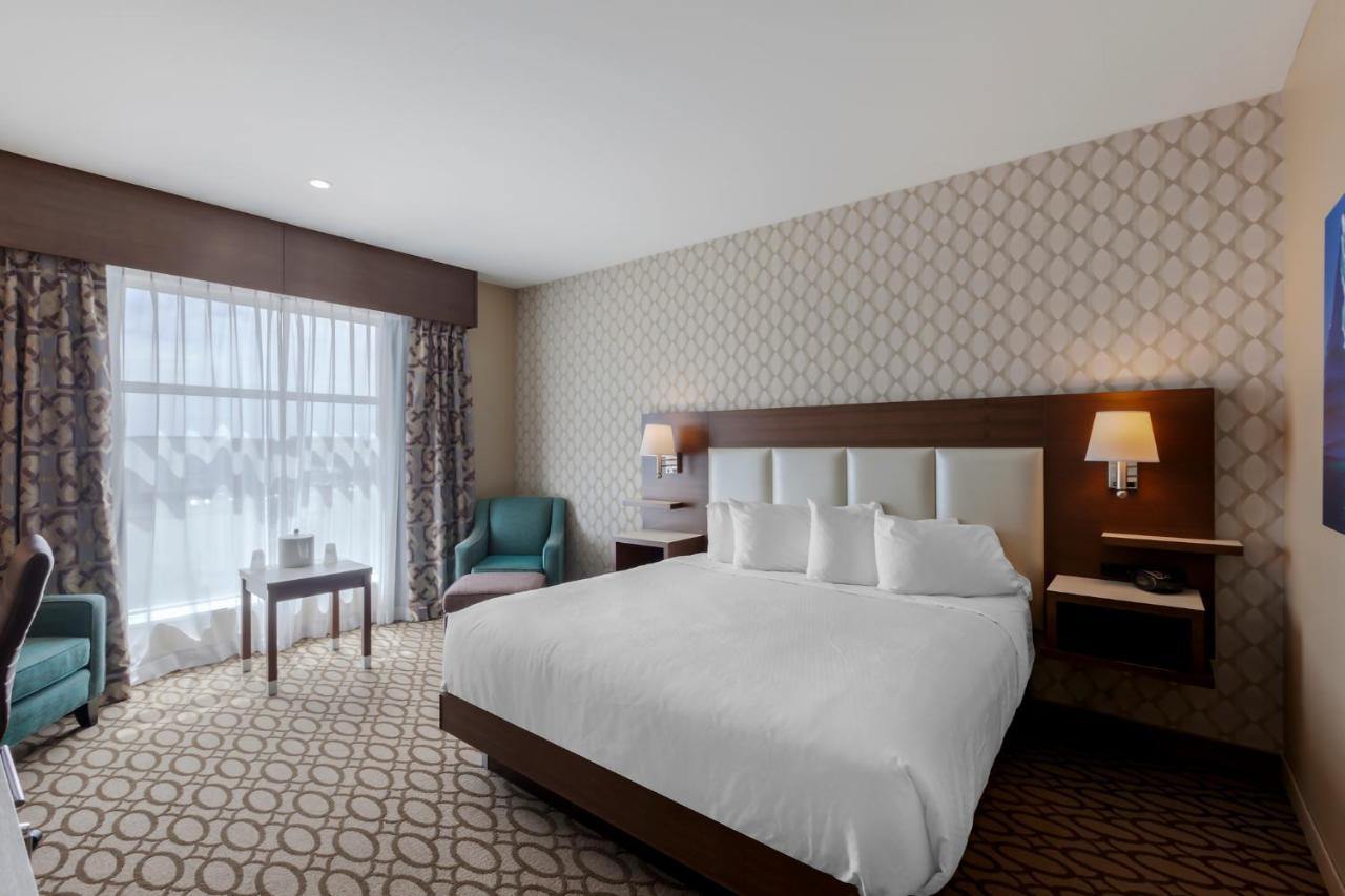 Best Western Plus St. John'S Airport Hotel And Suites Buitenkant foto