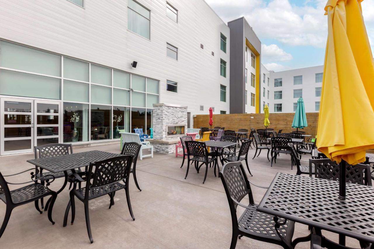 Best Western Plus St. John'S Airport Hotel And Suites Buitenkant foto