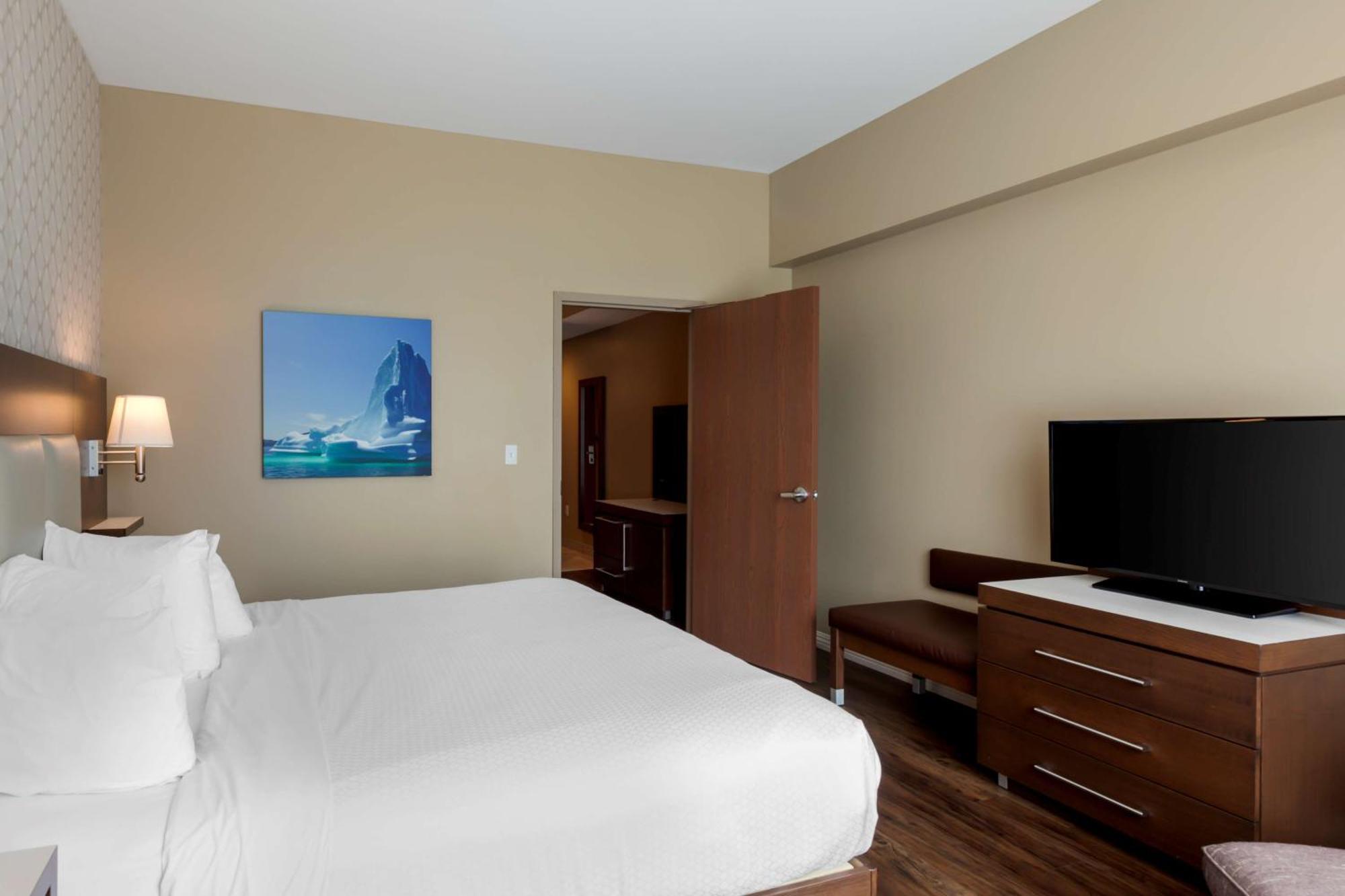 Best Western Plus St. John'S Airport Hotel And Suites Buitenkant foto